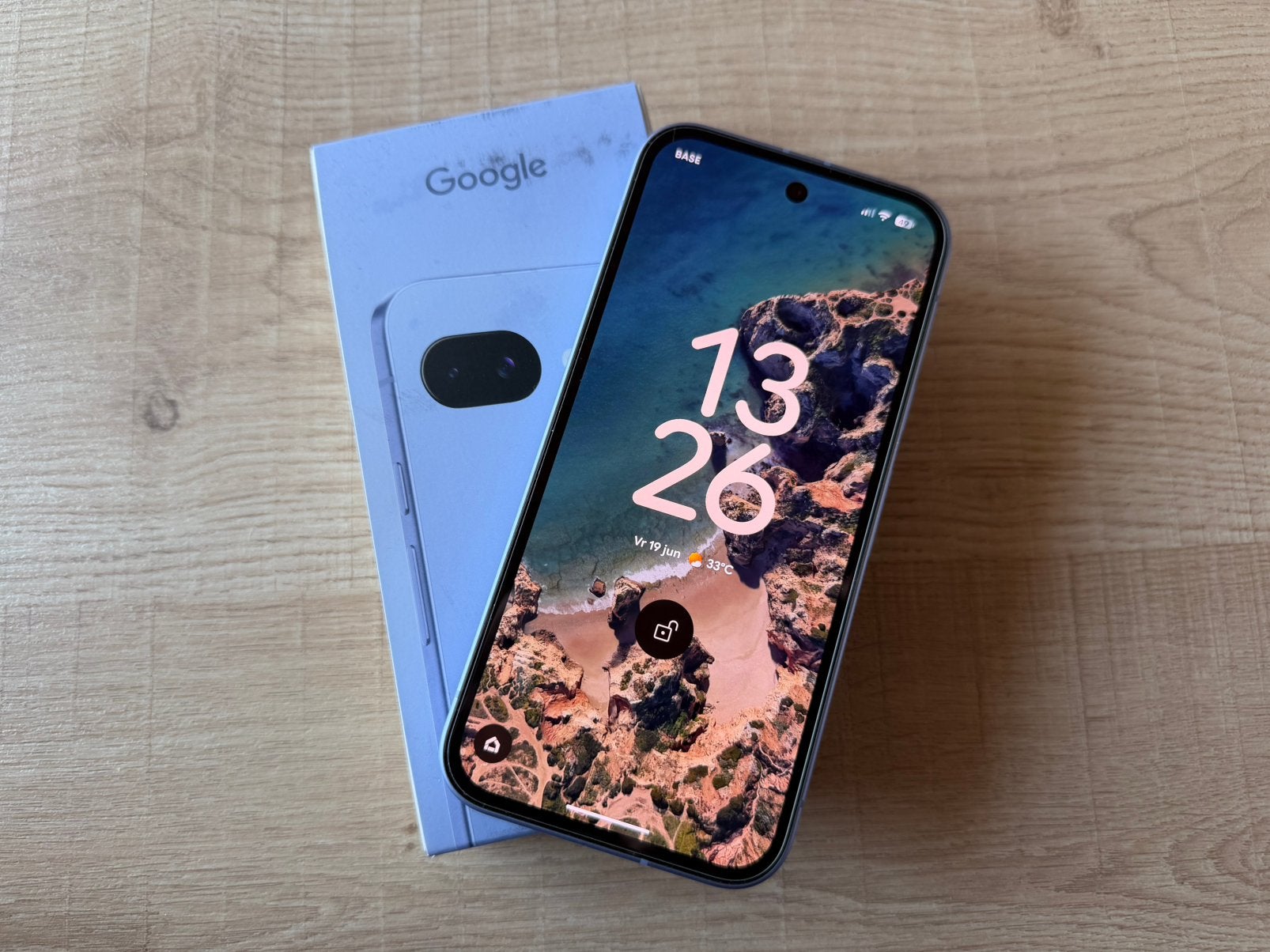 Google Pixel 9a - 5G - 128 Go - Violet État neuf + garantie, Enlèvement ou Envoi, Comme neuf, Sans abonnement, Sans simlock