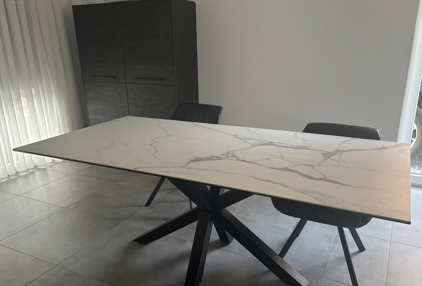 Luxe eettafel met marmerlook – 200 cm, Huis en Inrichting, Tafels | Eettafels, Ophalen, 200 cm of meer, Zo goed als nieuw, Vijf personen of meer