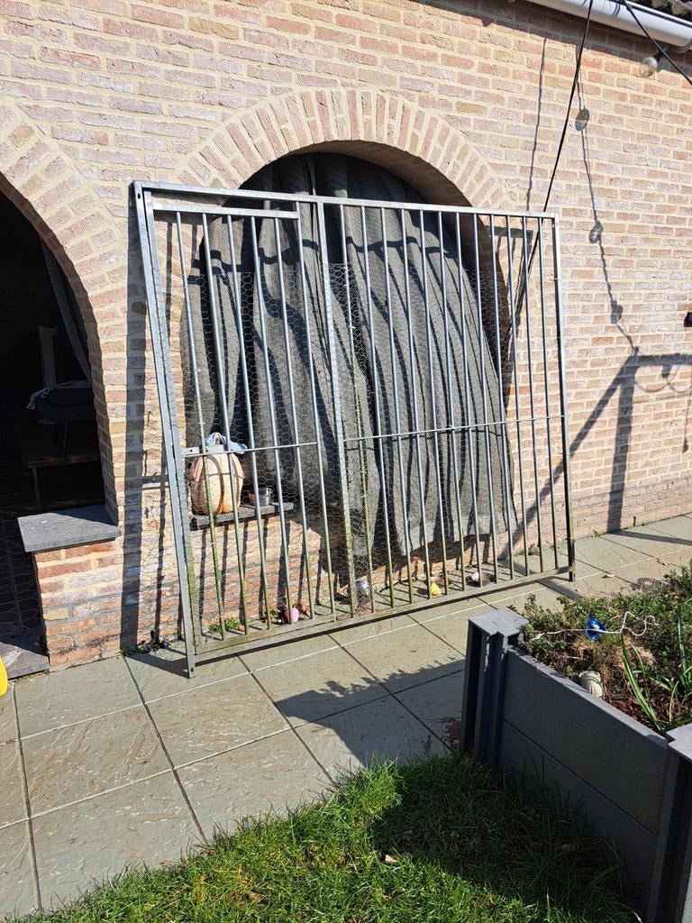 Paneel hondenren met deur 2m breed x 1.84m hoog, Ophalen