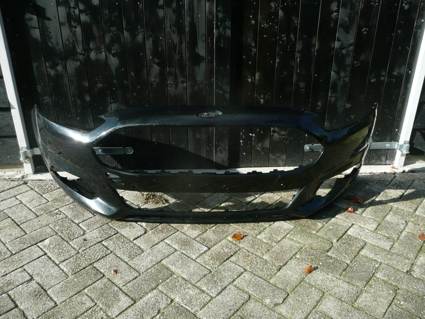 Ford Mondeo IV Bumper Voorbumper 6x PDC Gaten DS731775, Auto-onderdelen, Carrosserie, Gebruikt, -, Voor, -