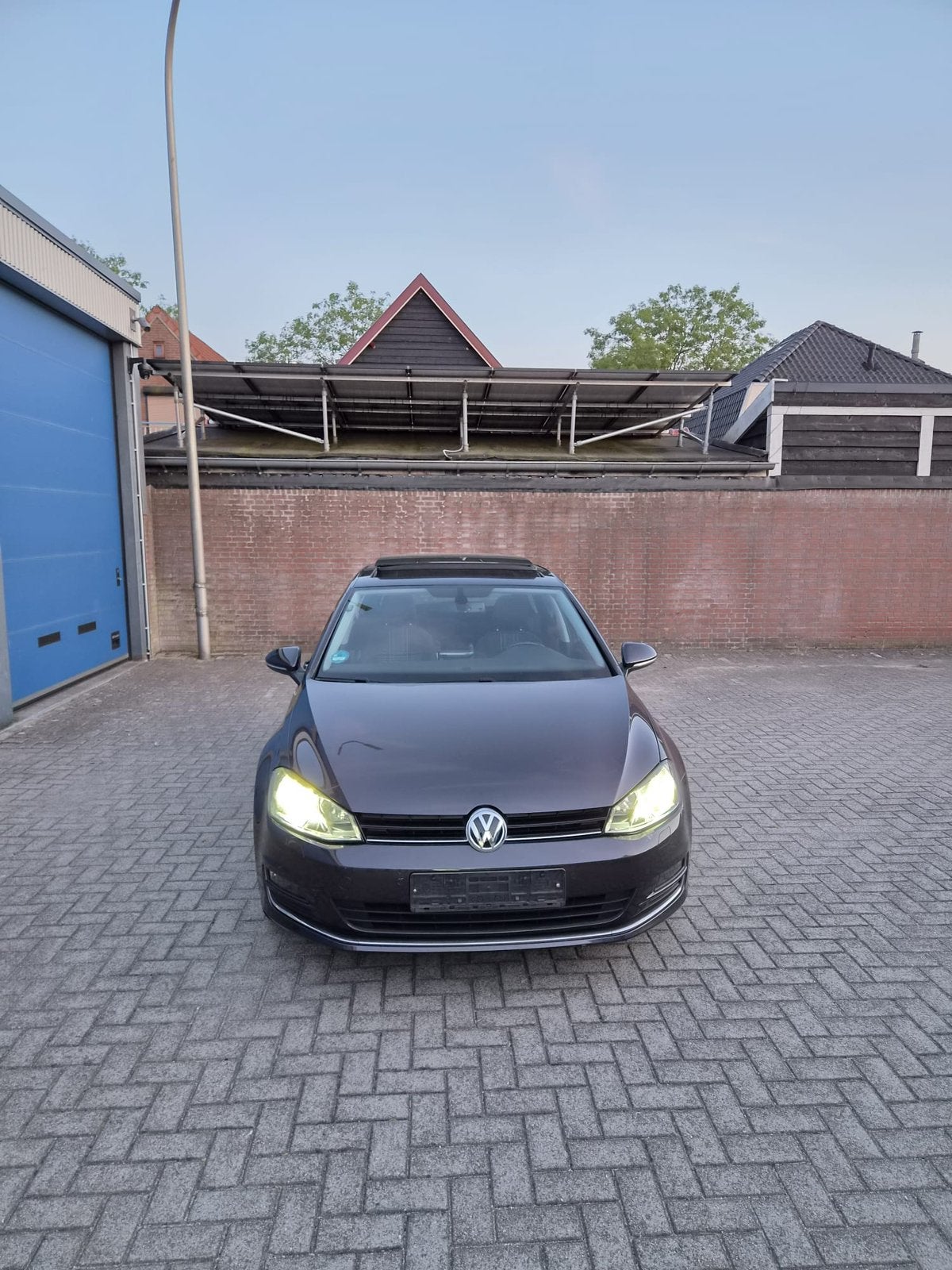 ✅Volkswagen Golf 1.4 TSI Bluem 150pk 2016 71000km Pano✅, Auto's, Stof, 4 cilinders, 1210 kg, 2500 kg