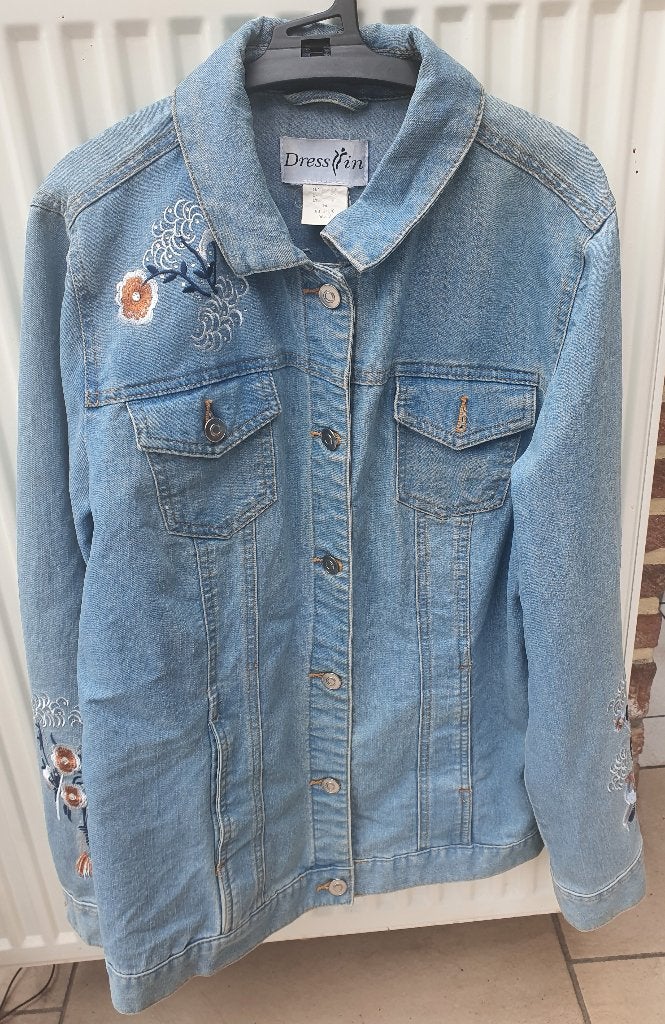Jeansvest maat M van Dressin, Kleding | Dames, Jasjes, Kostuums en Pakken, Maat 38/40 (M), Blauw, Ophalen of Verzenden, Jasje