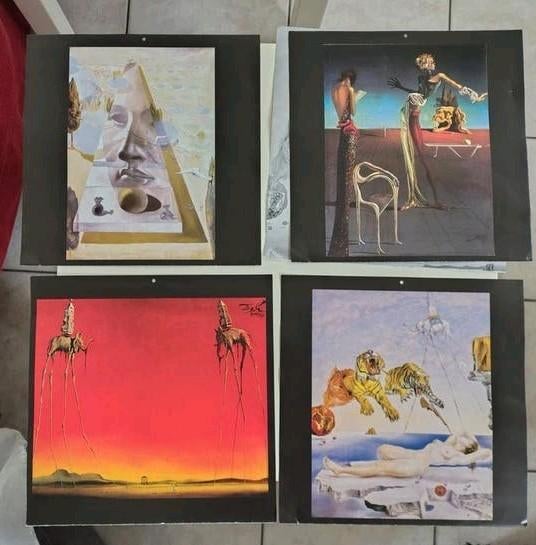 Kleine posters - Salvador Dalí - 30/30cm (kalender) - Set, Verzamelen, Gebruikt, Vierkant, Ophalen of Verzenden, A1 t/m A3
