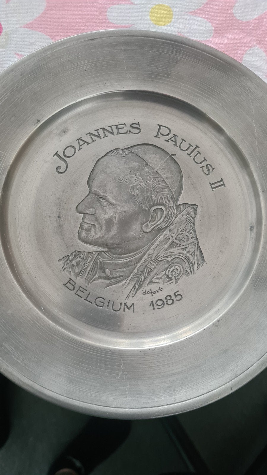 Tinnen schaal van Joanne's paulus de 2, Ophalen