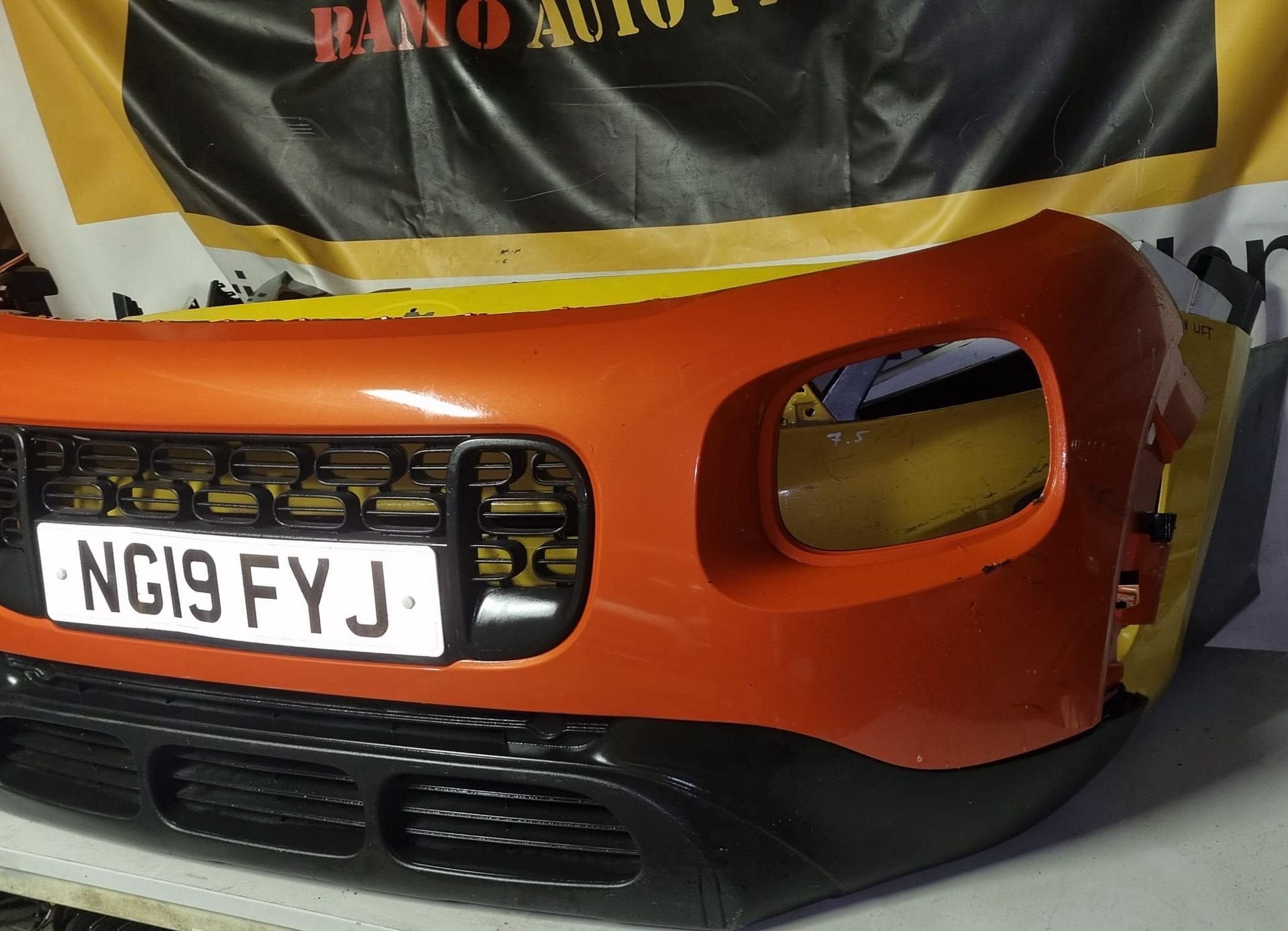 VOORBUMPER CITROEN C3 AIRCROSS ORIGINEEL, Gebruikt, Voor, -, Ophalen of Verzenden