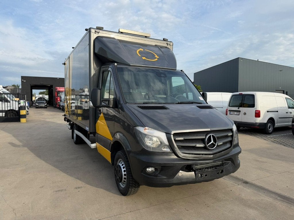 Mercedes-Benz Sprinter 516 (Numéro de stock 74717), Achat, Entreprise, Noir, Diesel