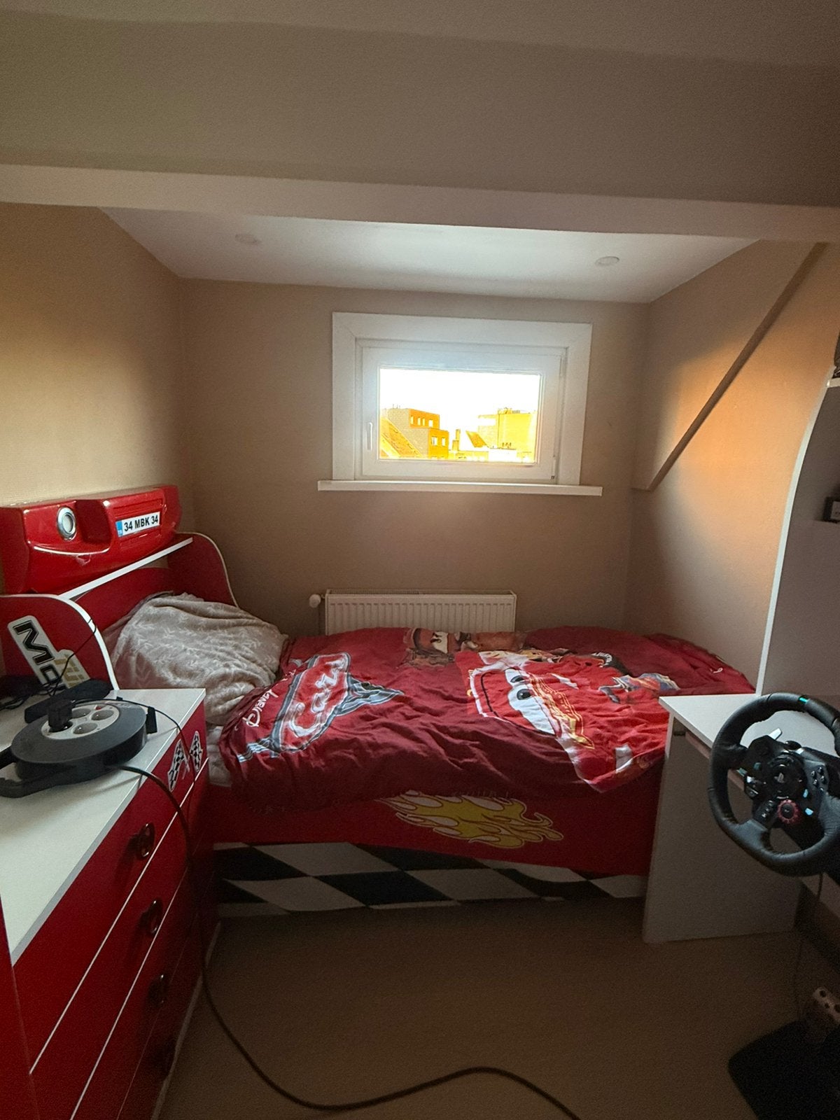 Cars slaapkamer, Ophalen