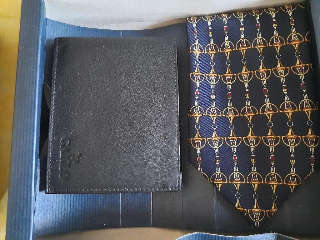 heren portefeuille en das in cadeaudoosje, Kleding | Heren, Overige Herenkleding, Ophalen of Verzenden
