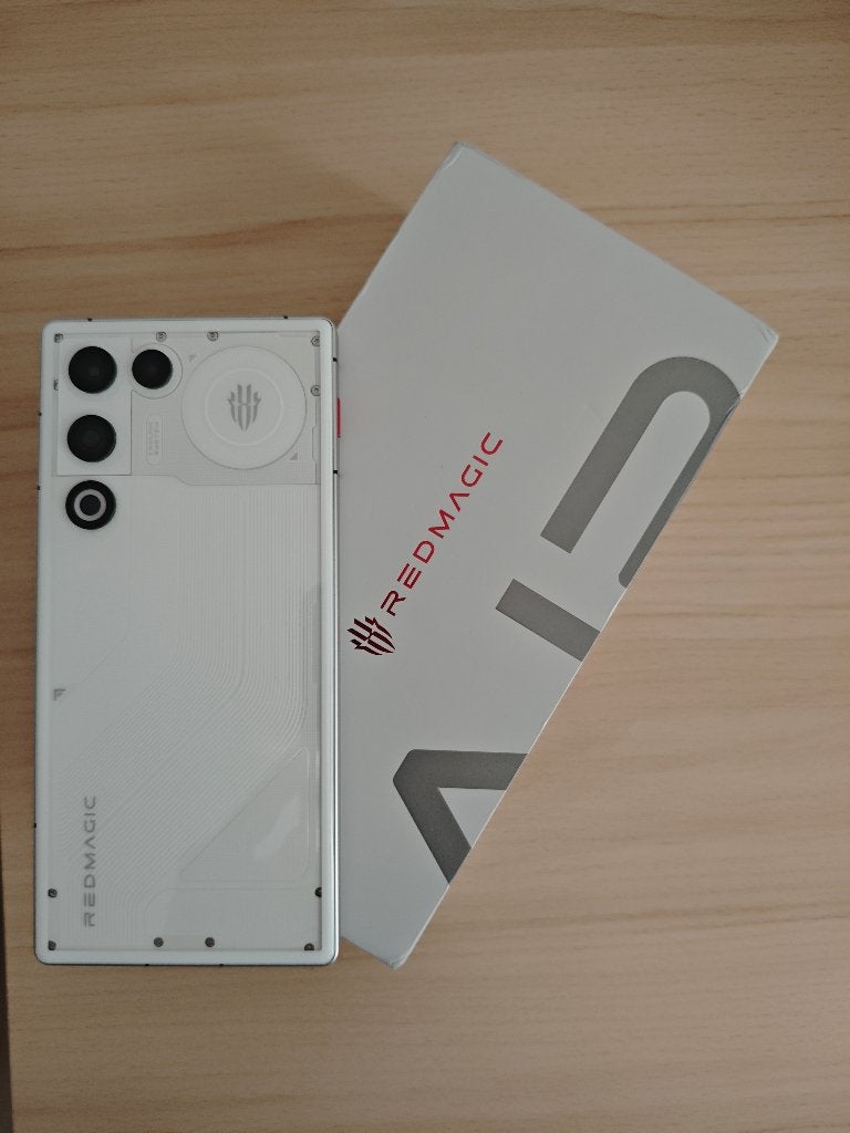 Redmagic 11 air 16/512gb Blanc - snapdragon 8 Elite, Télécoms, Téléphonie mobile | Marques Autre, Autres modèles, Sans abonnement