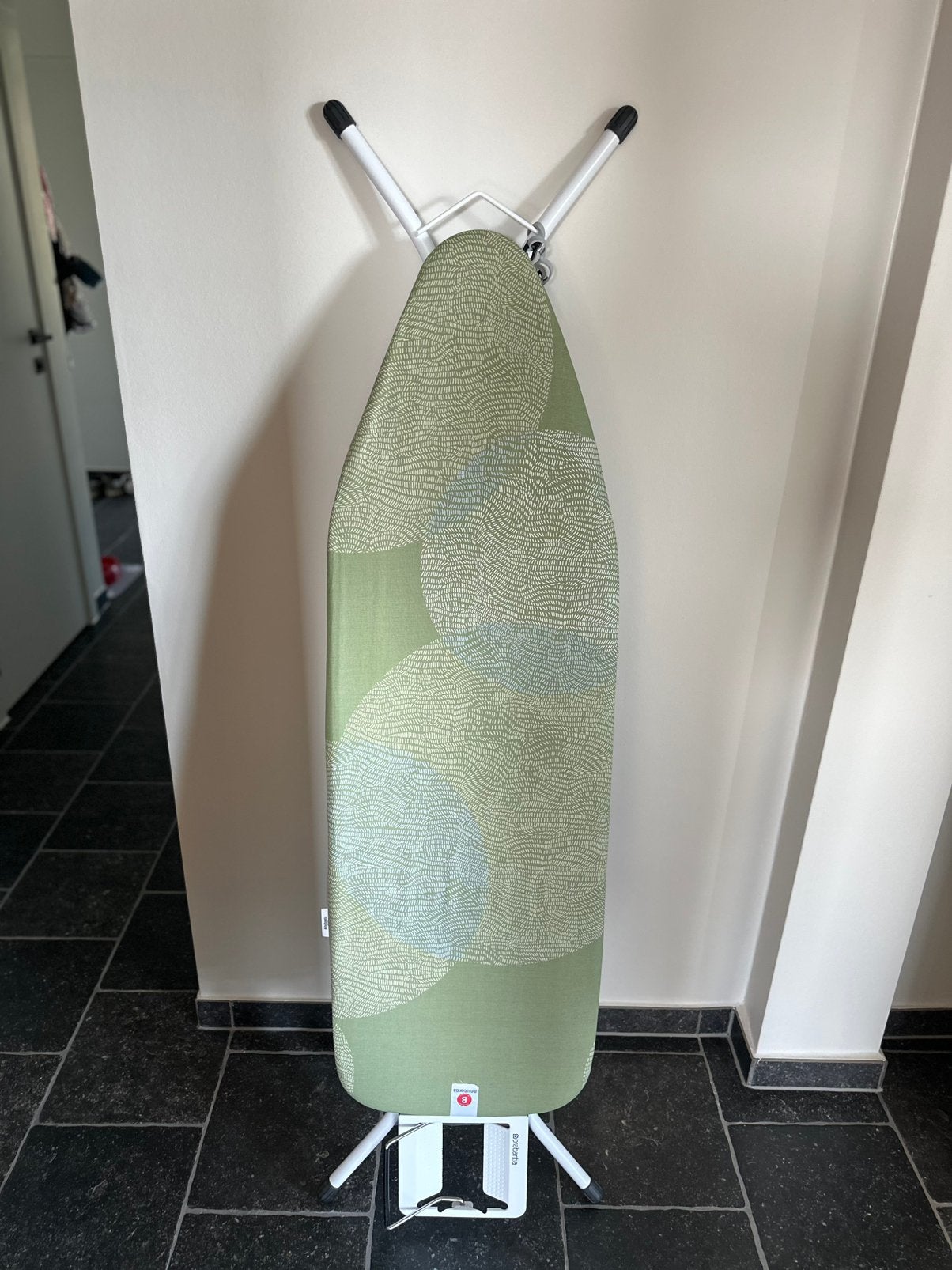 Brabantia strijkplank + braun textiel 3 strijkijzer, Elektronische apparatuur, Strijkijzers en Strijkplanken, Ophalen, Zo goed als nieuw