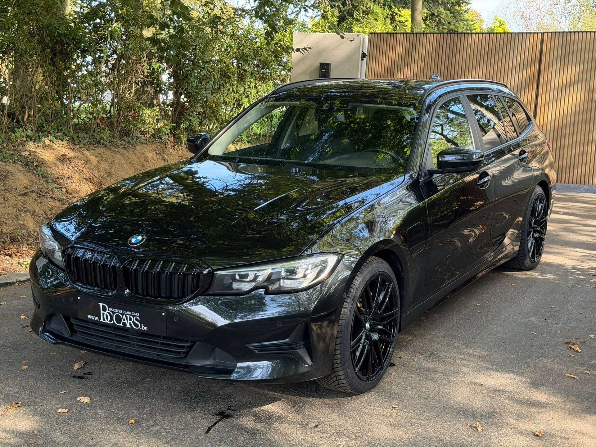 BMW 330 e Led-Prof-Cockpit Pro-Leer-Zetelverw-Cam-19", Auto's, Automaat, 4 cilinders, Zwart, Plug-in hybride