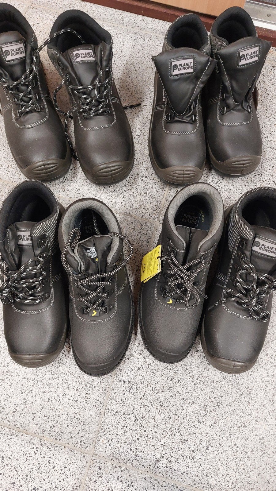 Werkschoenen 3paar maat 41 1paar maat 39   10euro per paar, Ophalen