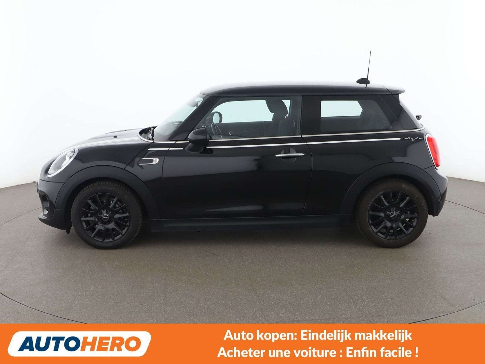 MINI One One (année de construction 2017), Autos, 75 kW, Achat, Volant multifonction, 1165 kg