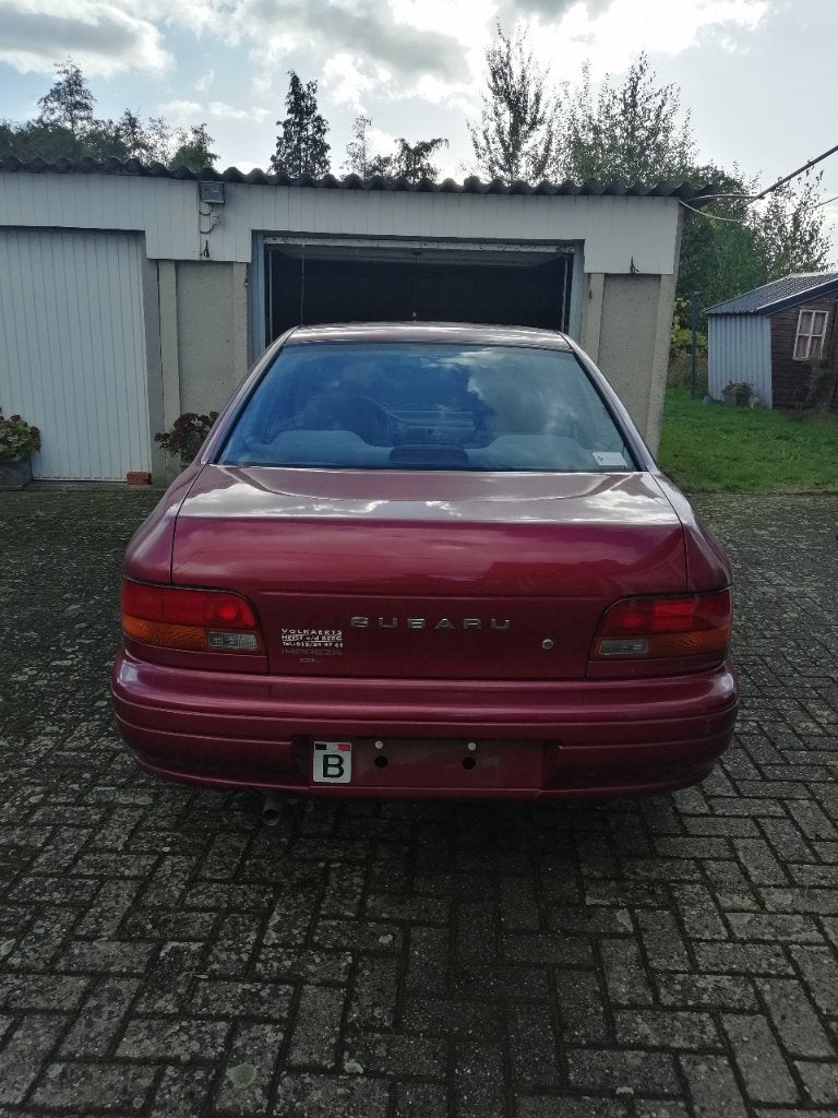 Subaru Impreza GL, Autos, Rouge, 4 portes, Automatique, Particulier