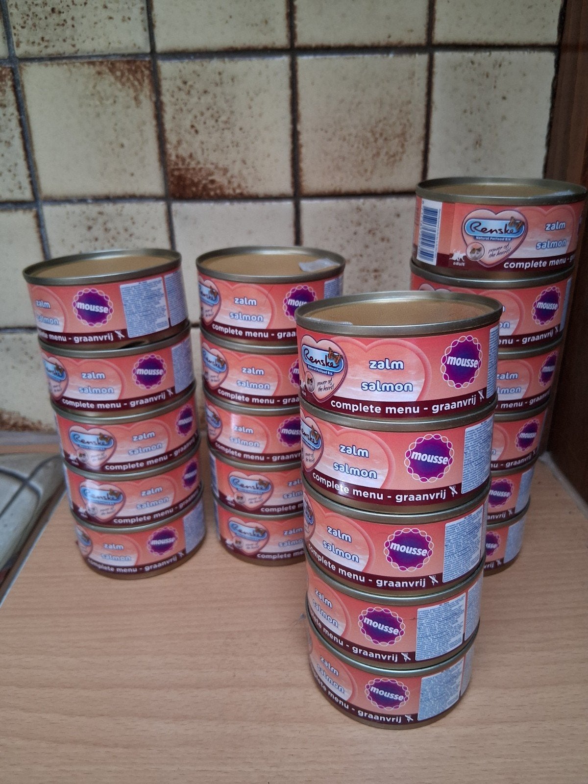 21 blikken renske zalm mousse, Animaux & Accessoires, Enlèvement ou Envoi, Chat