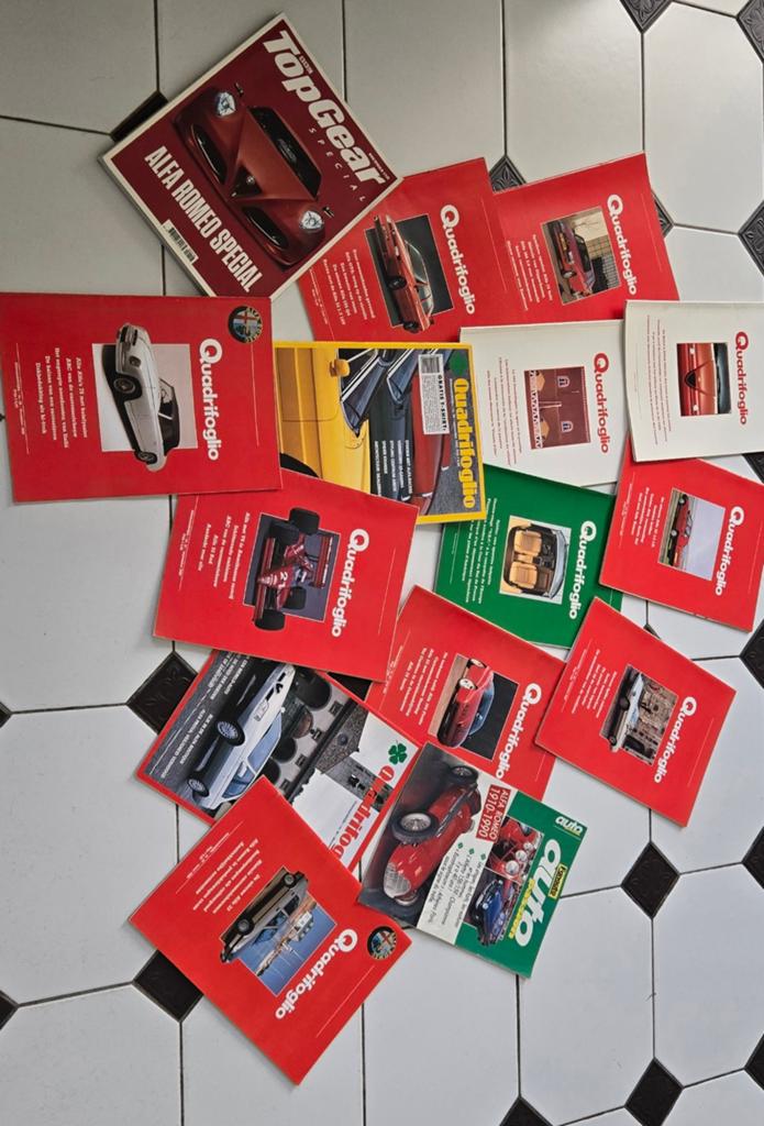 Livres voir photos..., Autos, Particulier, Achat
