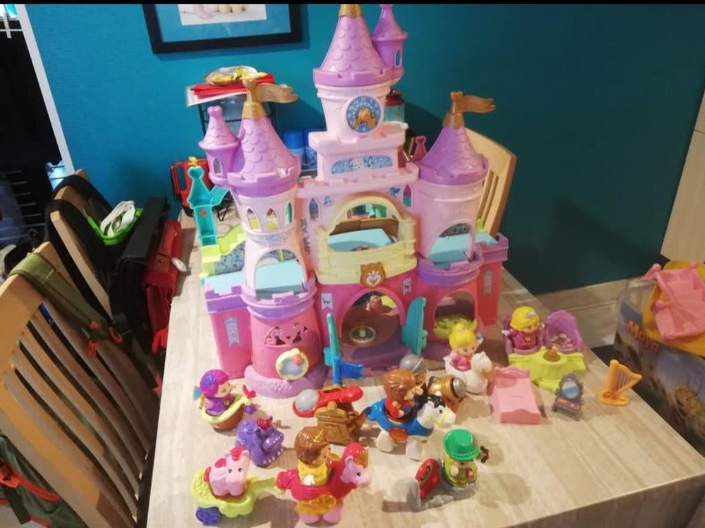 Vtech vrolijke vrienden kasteel met toebehoren, Kinderen en Baby's, Ophalen