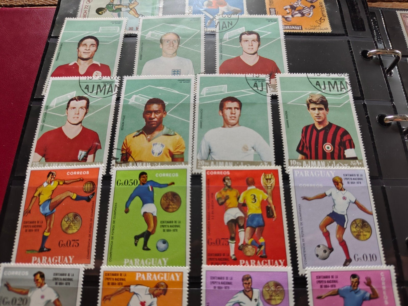 Mooie collectie postzegels voetbal WK, Ophalen