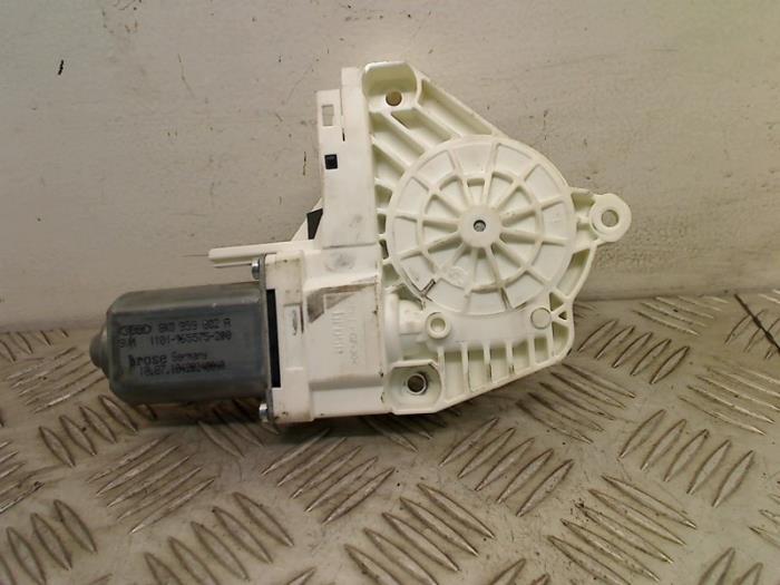 Moteur de vitre portière d'un Audi Q7, -, 3 mois de garantie, Audi, Utilisé
