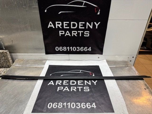Mercedes C Klasse W204 Portierafdichting Links Voor Onder, Utilisé, -, -, Enlèvement ou Envoi