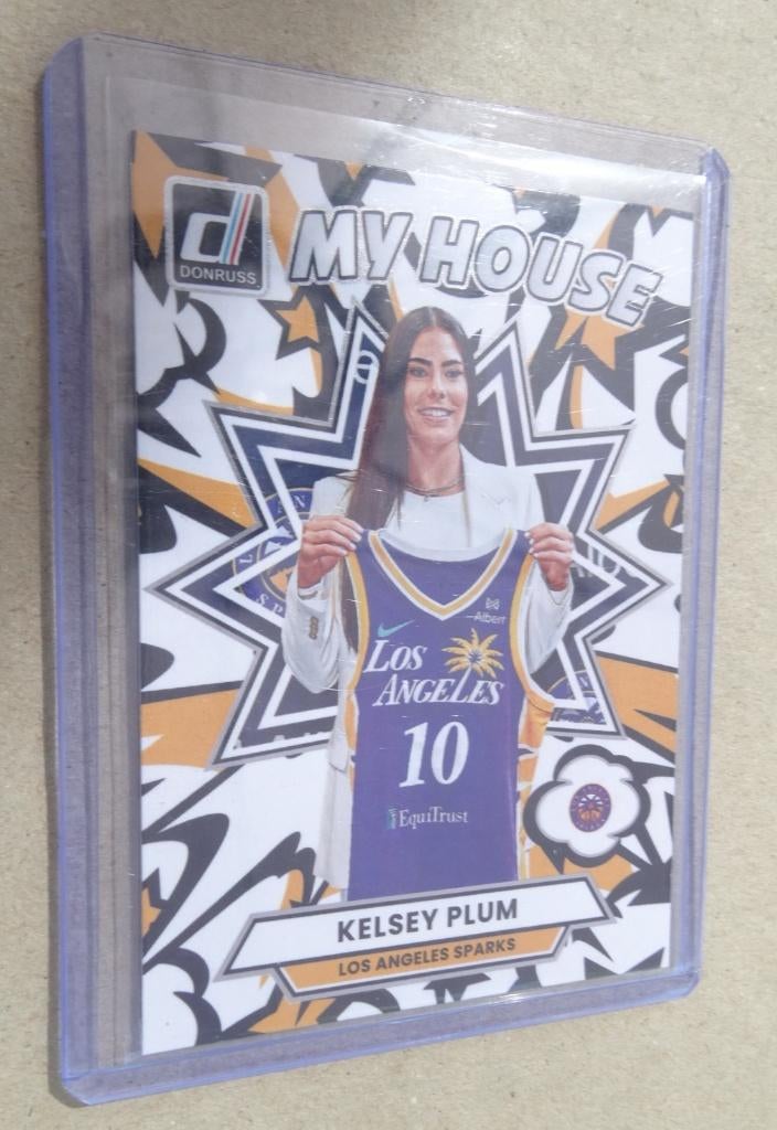 2025 Panini Kelsey Plum #17 "My House", Verzenden, Nieuw, Stickers en Plaatjes