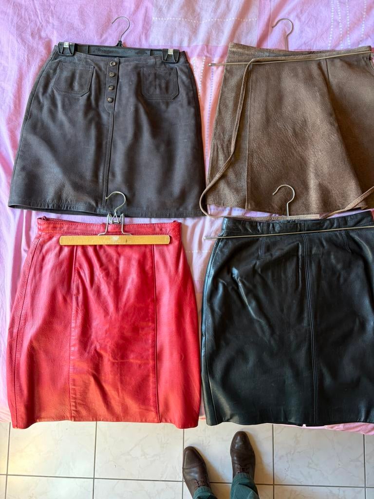 4 korte rokjes in leder, allemaal maat 38, Ophalen, Maat 38/40 (M), Rood