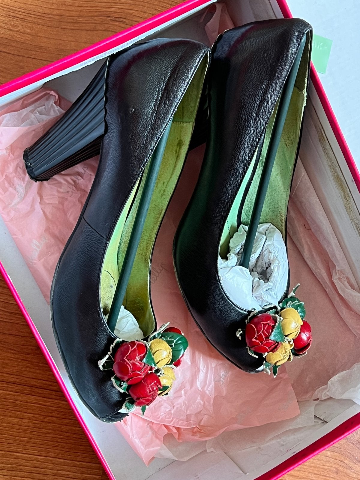 Chaussures à talons bleus avec couronne de fleurs, Chaussures à haut talons, Enlèvement, Porté, Bleu