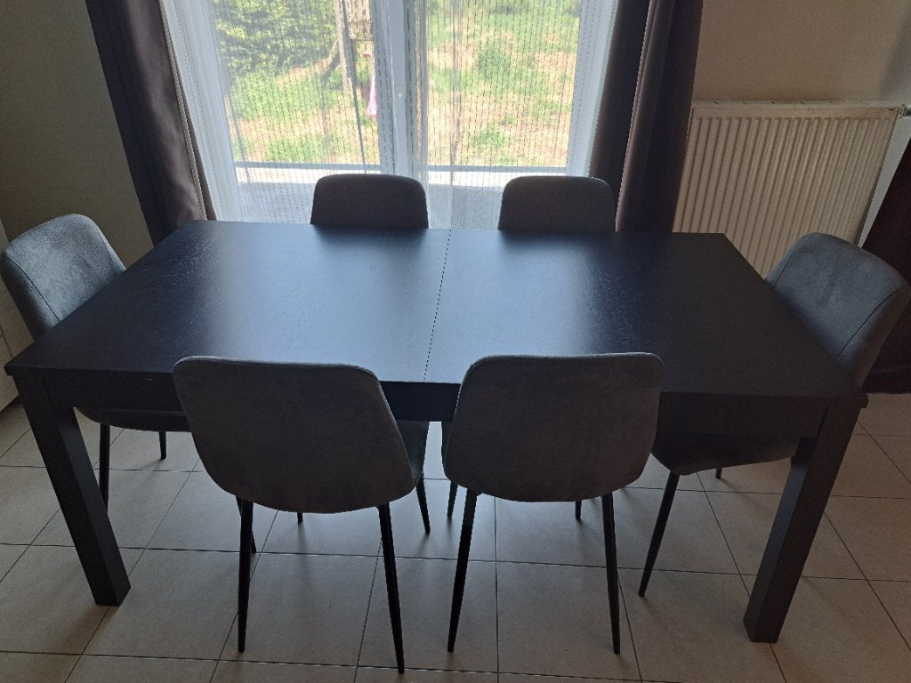 Table ikea Bjursta noire avec six chaises, 50 – 75, 150 à 200 cm, Enlèvement, Utilisé