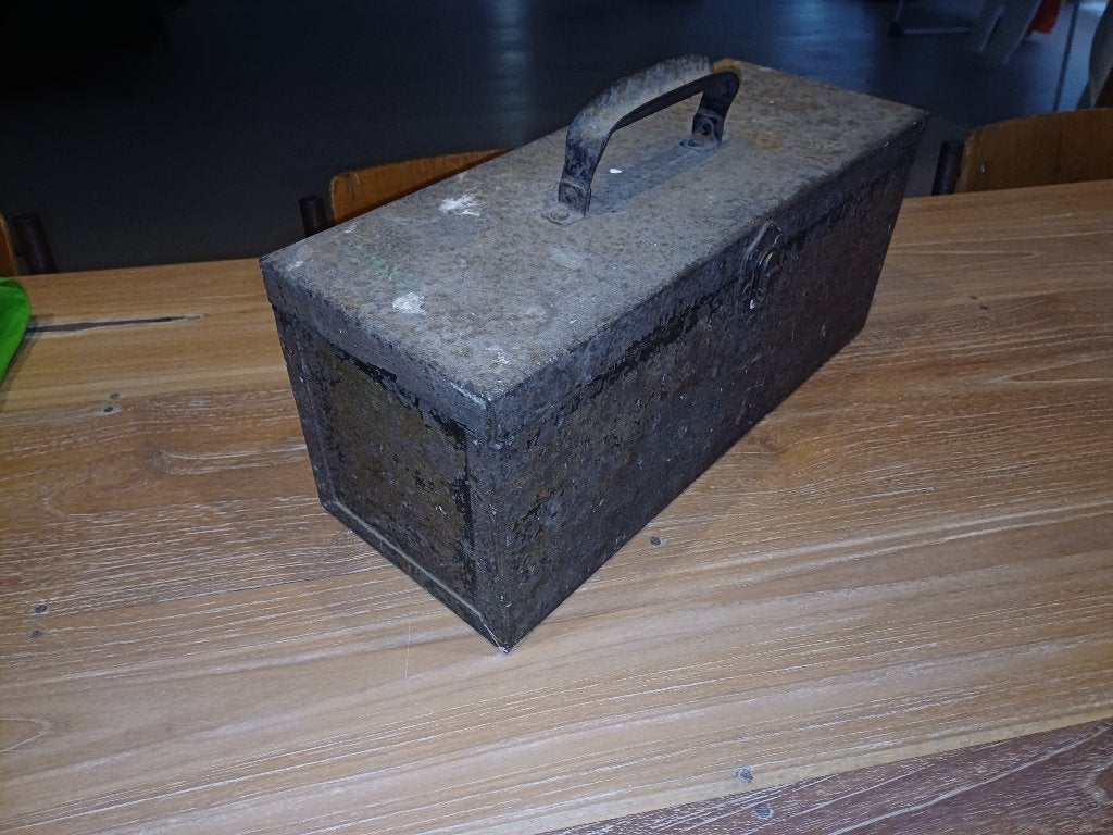Boîte à outils pour camions CMP à vendre WWII 1940, Collections, Enlèvement ou Envoi, Armée de terre, Caisse ou Géocache