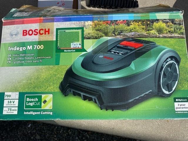robotmaaier bosh, Tuin en Terras, Robotmaaiers, Ophalen, Bestuurbaar via app, Zo goed als nieuw, 20 tot 25 cm