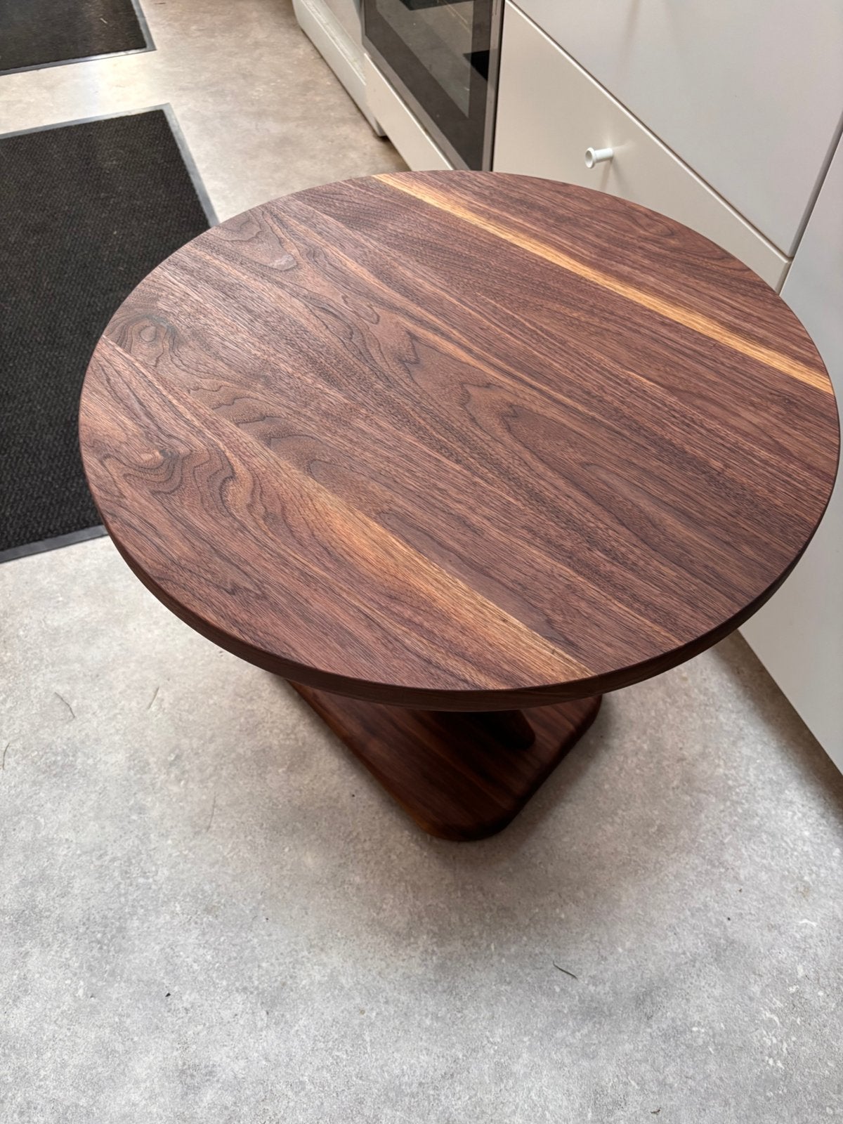 Salon/bijzettafel in amerikaanse walnoot, nieuw, Ophalen, Rond, Nieuw, 50 tot 100 cm