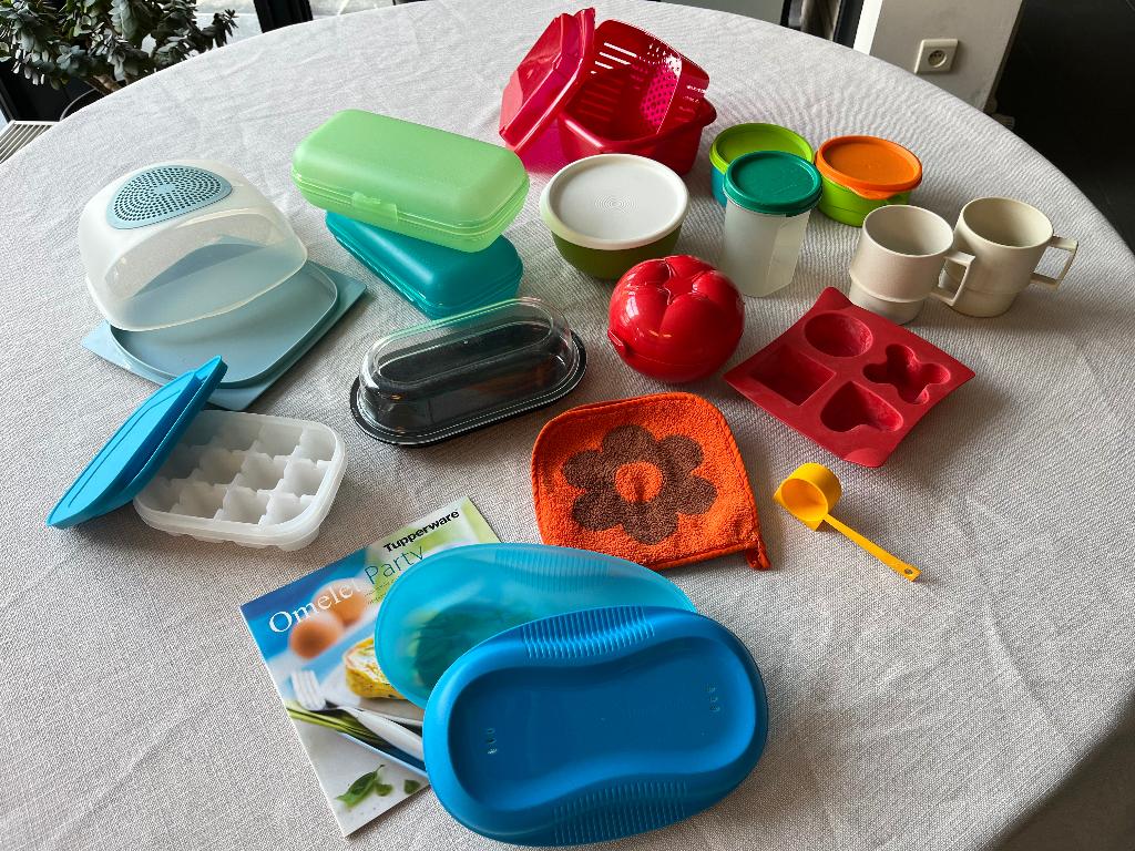 lot Tupperware, Maison & Meubles, Cuisine| Tupperware, Utilisé, Autres types, Bleu, Vert, Rouge, Enlèvement ou Envoi