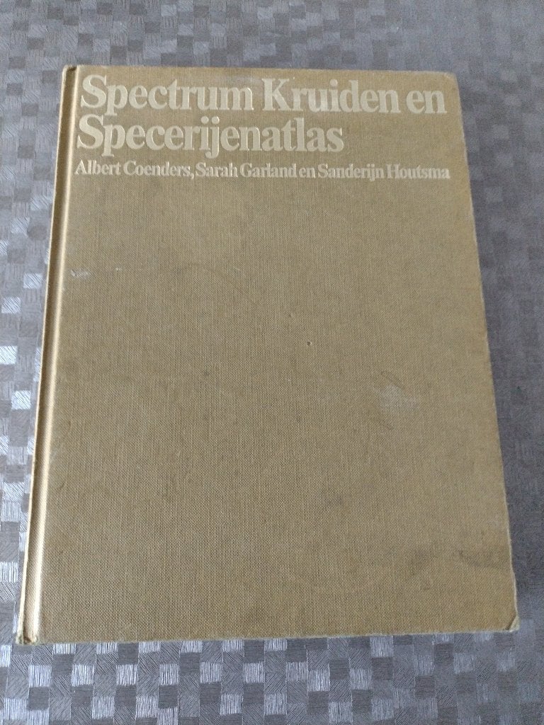 Boek SPECTRUM KRUIDEN EN SPECERIJEN, Boeken, Gezondheid, Dieet en Voeding, Kruiden en Alternatief, Diversen, Ophalen, Gelezen