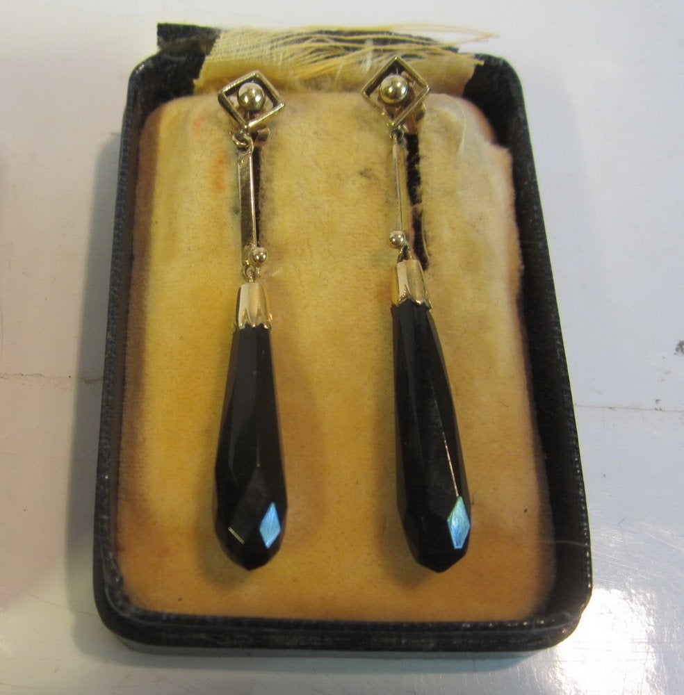 Antieke 15 kt gouden oorbellen, drop earrings met onyx, Handtassen en Accessoires, Antieke sieraden, Verzenden, Goud, Oorbellen