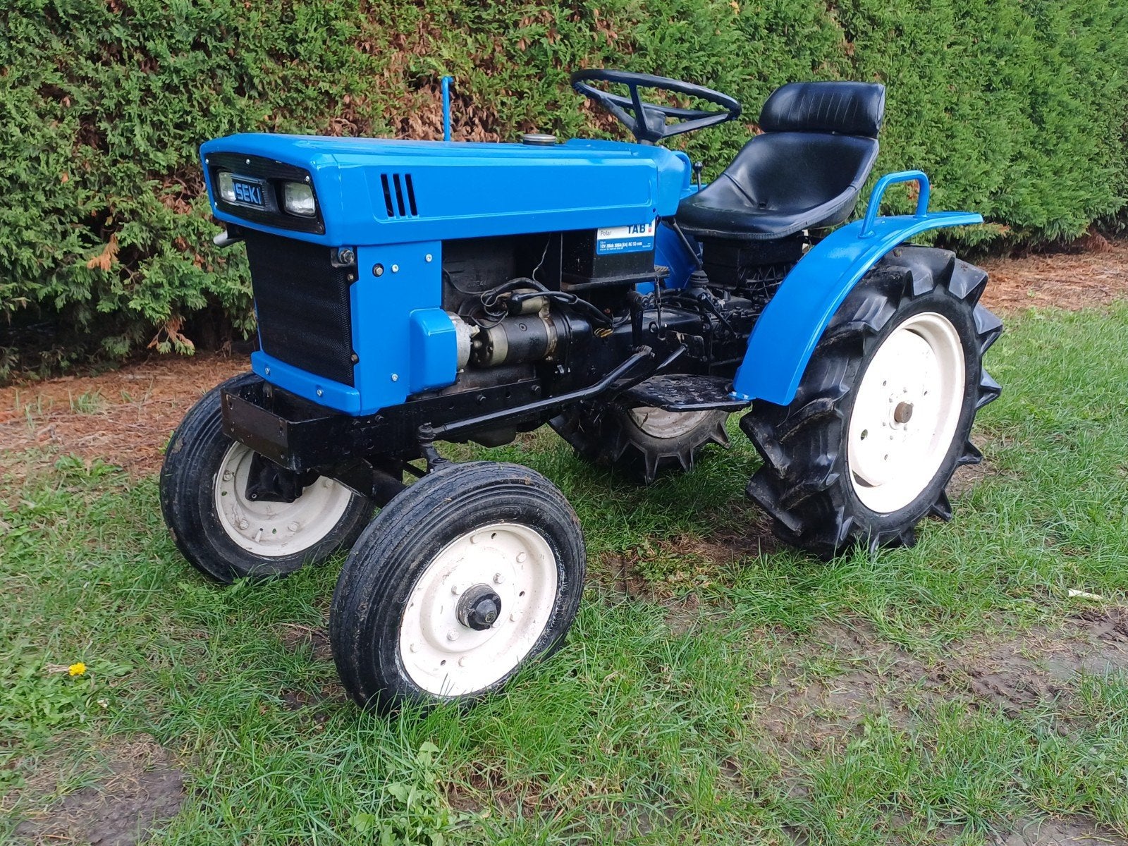 traktor iseki diesel in goede staat korte draaicirkel 

na 1, Enlèvement ou Envoi