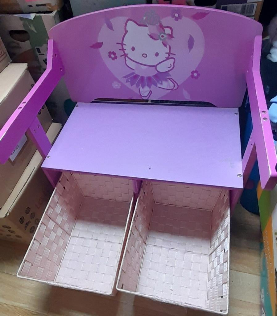 Hello Kitty bank met 2 opberg mandjes, Ophalen, Zo goed als nieuw