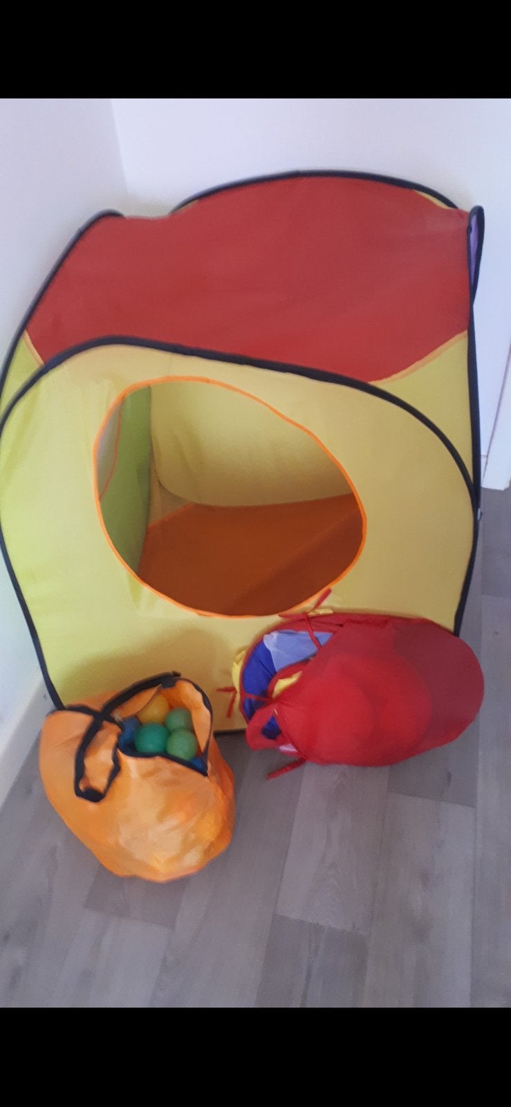 Tente pour enfant avec tunnel et balles, Enlèvement, Comme neuf