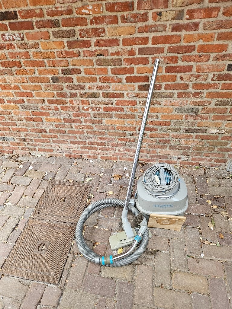 Nilfisk GS90, Elektronische apparatuur, Stofzuigers, Gebruikt, Sledestofzuiger, Overige merken, Minder dan 1200 watt, Geschikt voor harde vloeren