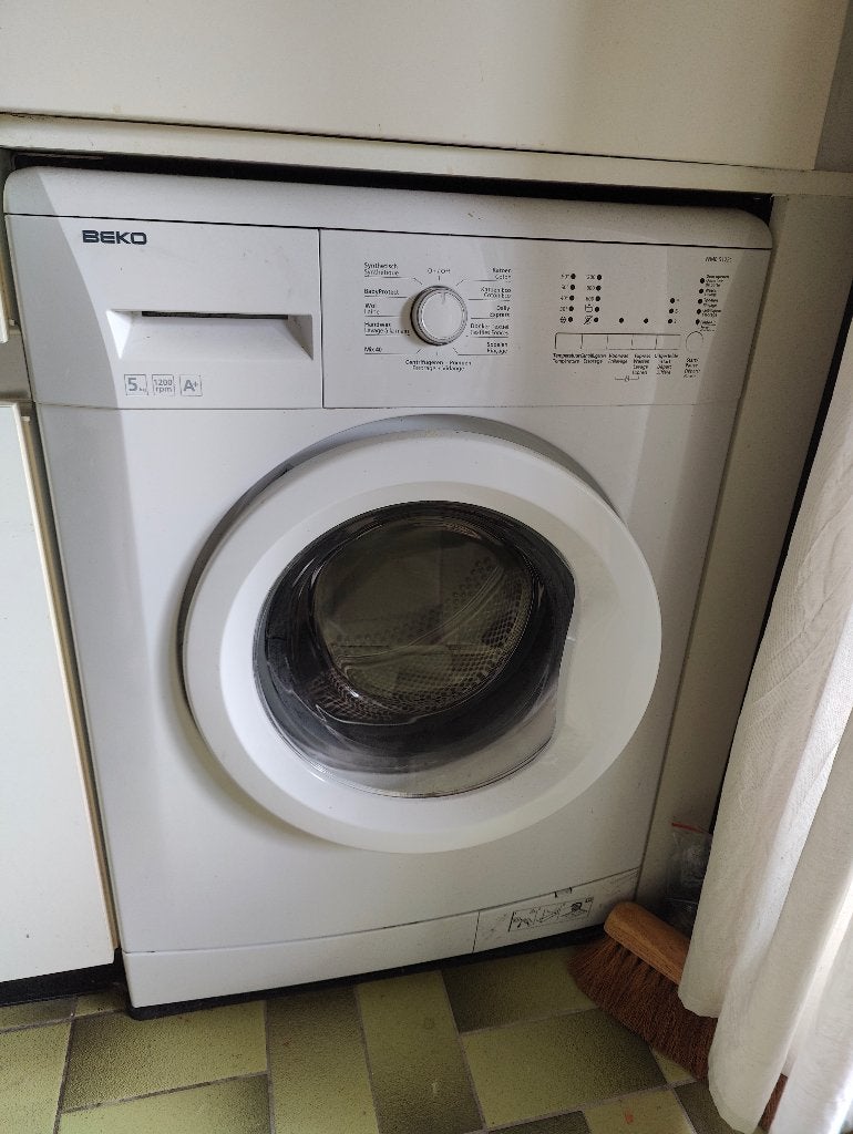 machine à lessiver / wasmachine, 4 à 6 kg, Programme lavage à la main, Chargeur frontal, Enlèvement