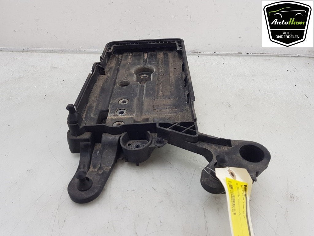 BAC A BATTERIE Seat Leon (5FB) (01-2012/08-2020), Utilisé, Seat