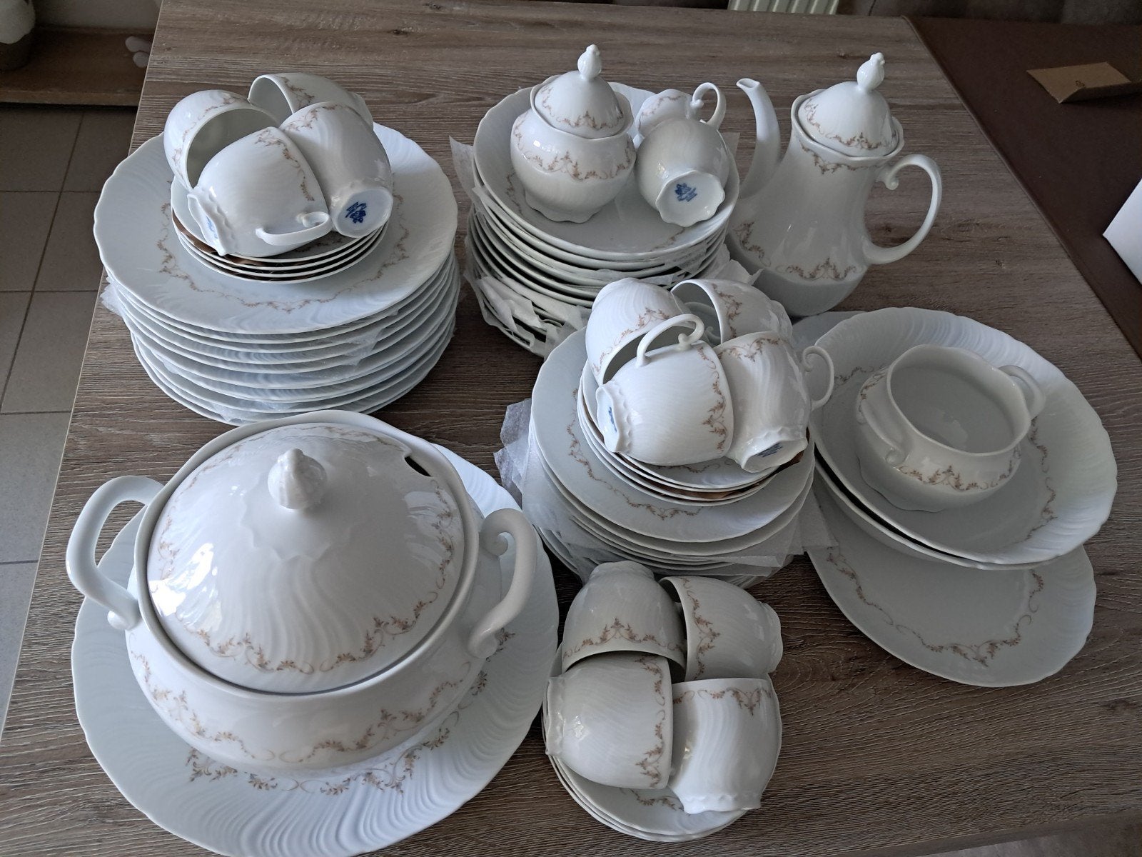 porseleinen eetservies 12 pers., Antiek en Kunst, Ophalen