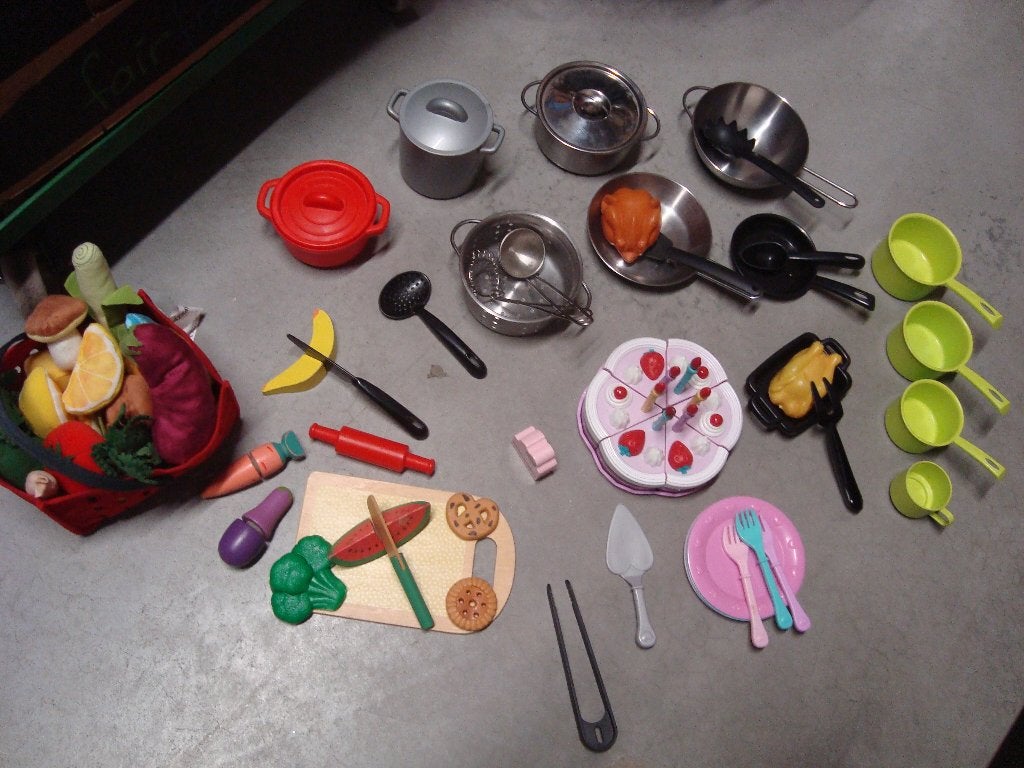 dinette accessoires cuisine / dinette, Enfants & Bébés, Jouets | Jouer aux cuisines, Enlèvement, Comme neuf, Accessoires de cuisine de jeu