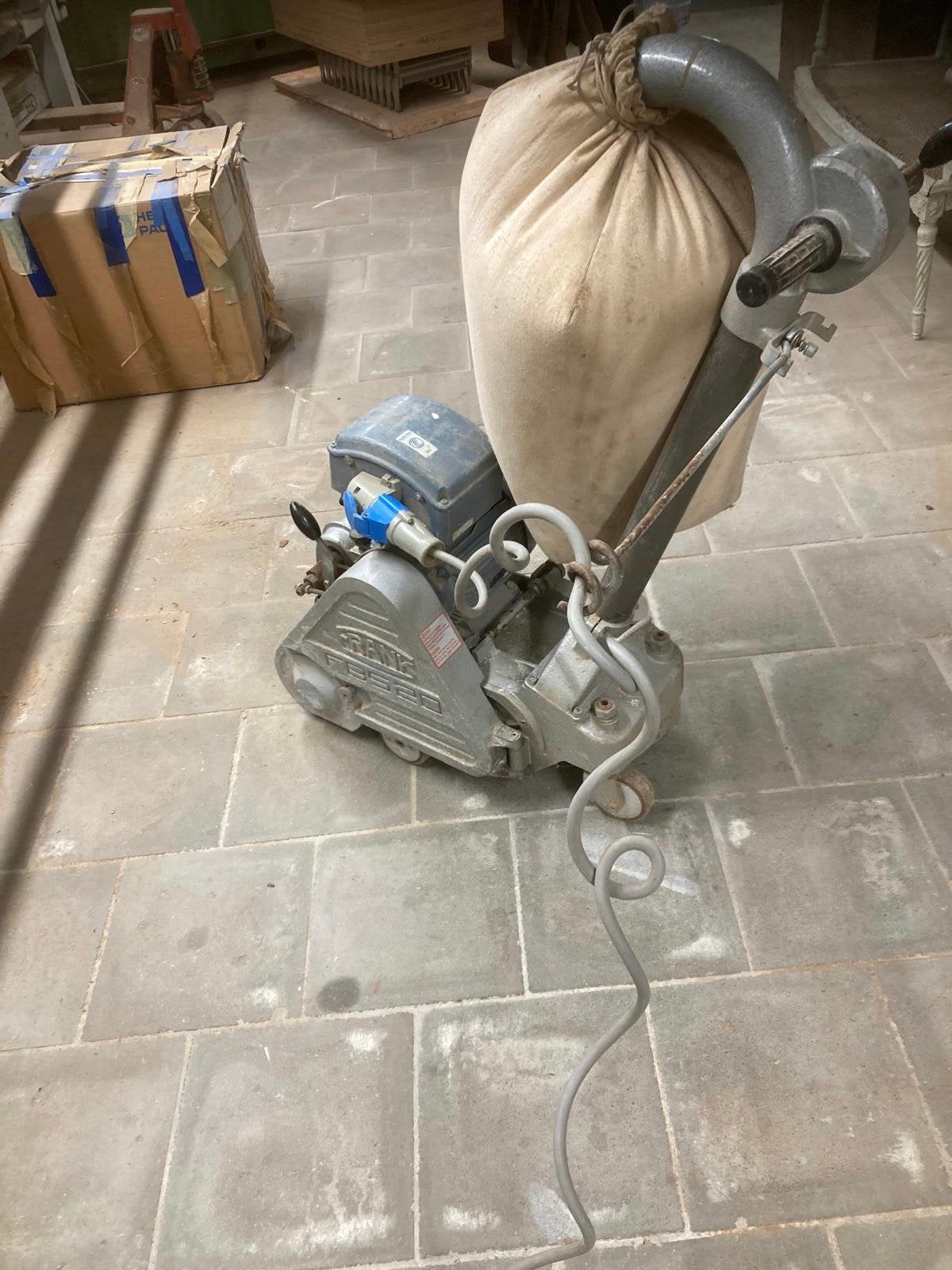Parketschuurmachines, Doe-het-zelf en Bouw, Ophalen, Zo goed als nieuw, Bandschuurmachine