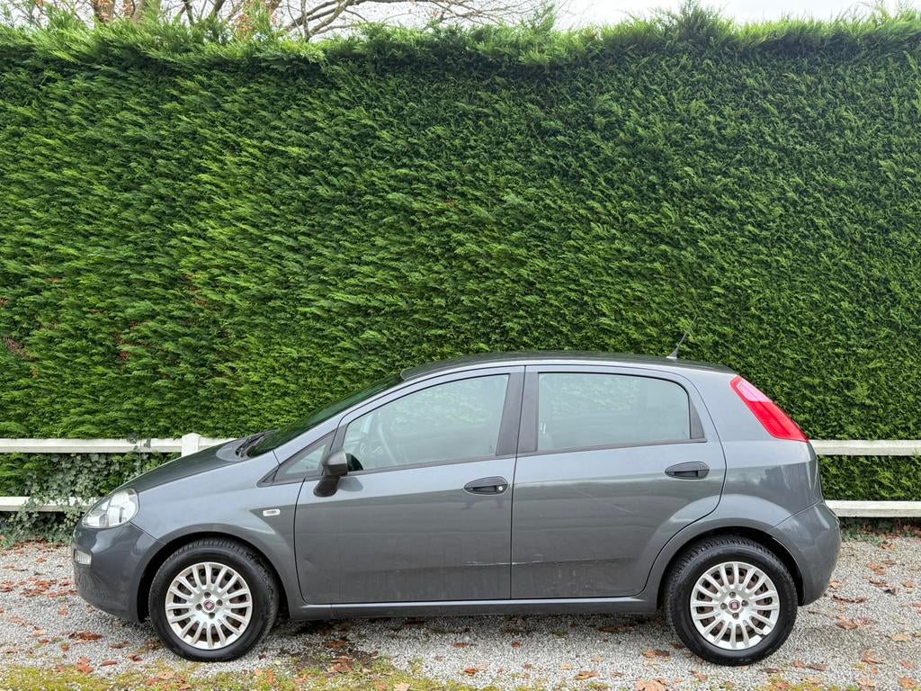 Fiat Punto 1.2i - Euro 6b - Clim - 5Portes - Garantie !!, Auto's, Voorwielaandrijving, Leder, Bedrijf, Handgeschakeld