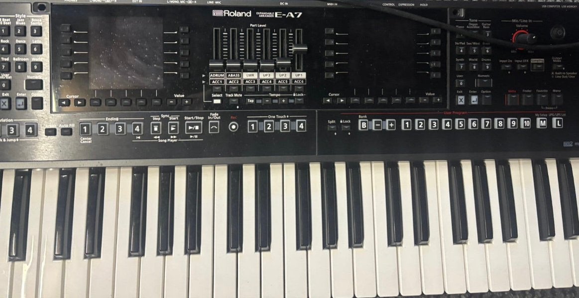 Roland E-A7 in perfecte staat., Muziek en Instrumenten, Ophalen, Zo goed als nieuw, Roland