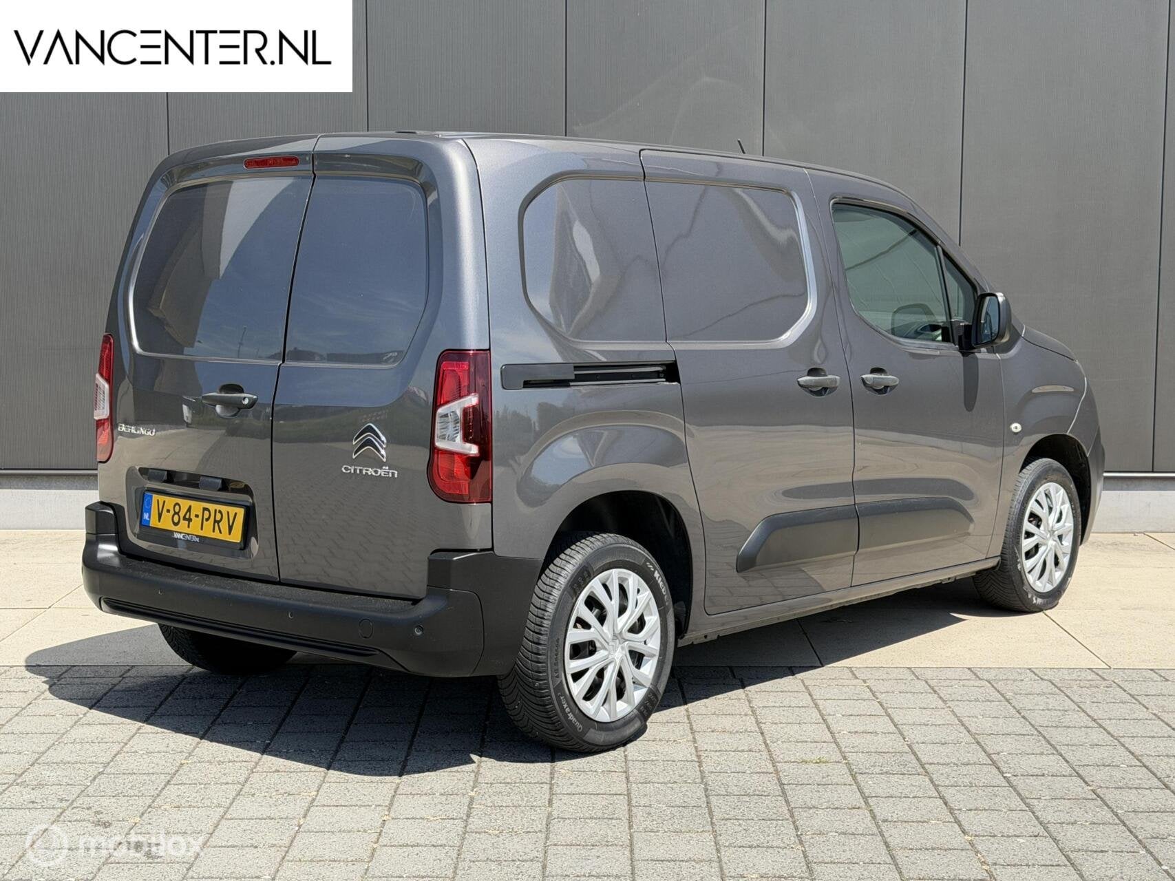 Citroen Berlingo 1.2 131PK BENZINE EAT8 Automaat Carplay, Voorwielaandrijving, 116 g/km, Stof, Gebruikt