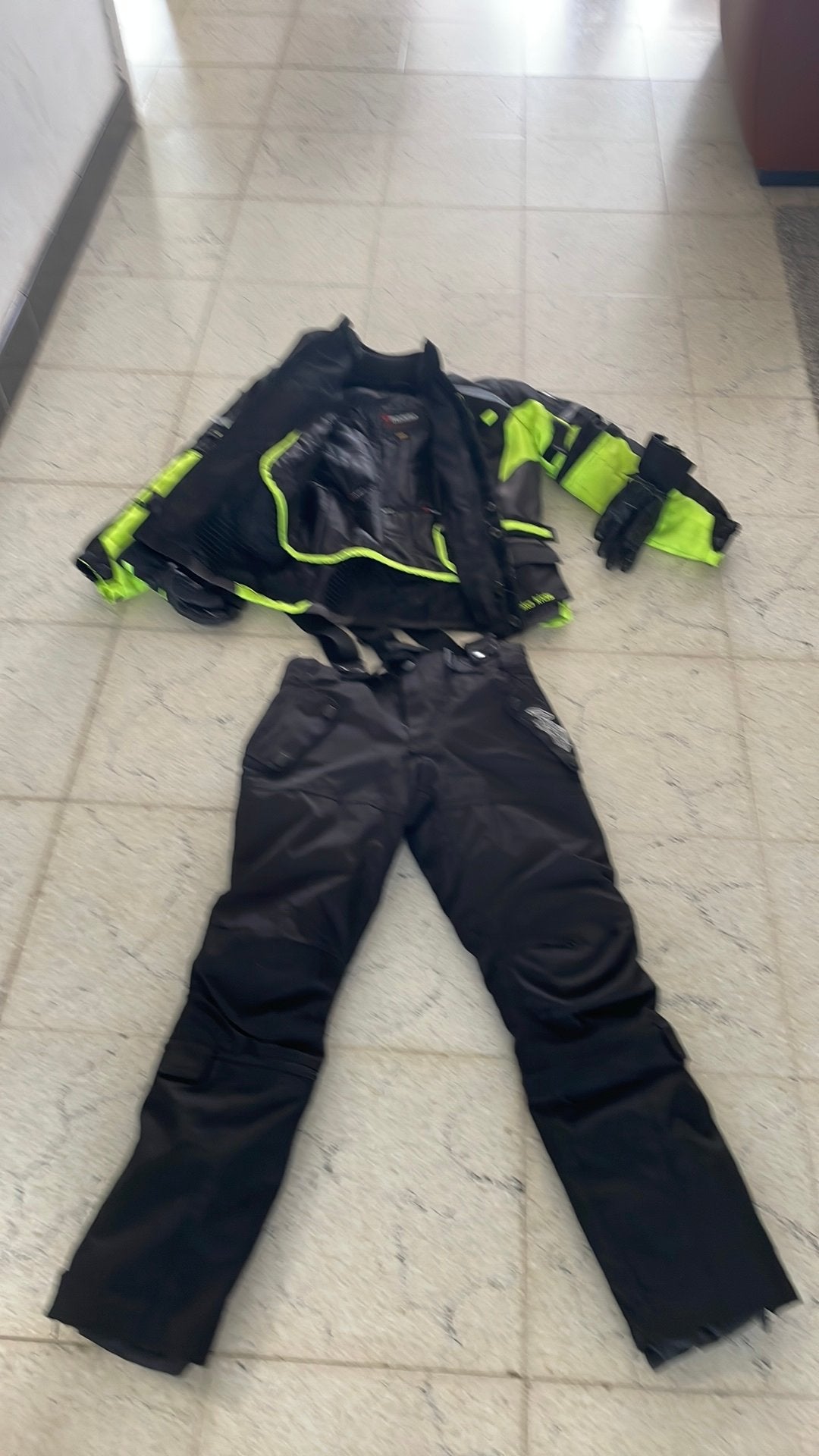 Combinaison de moto pour enfant Modeka, Enlèvement ou Envoi, Seconde main, Enfants, Combinaison