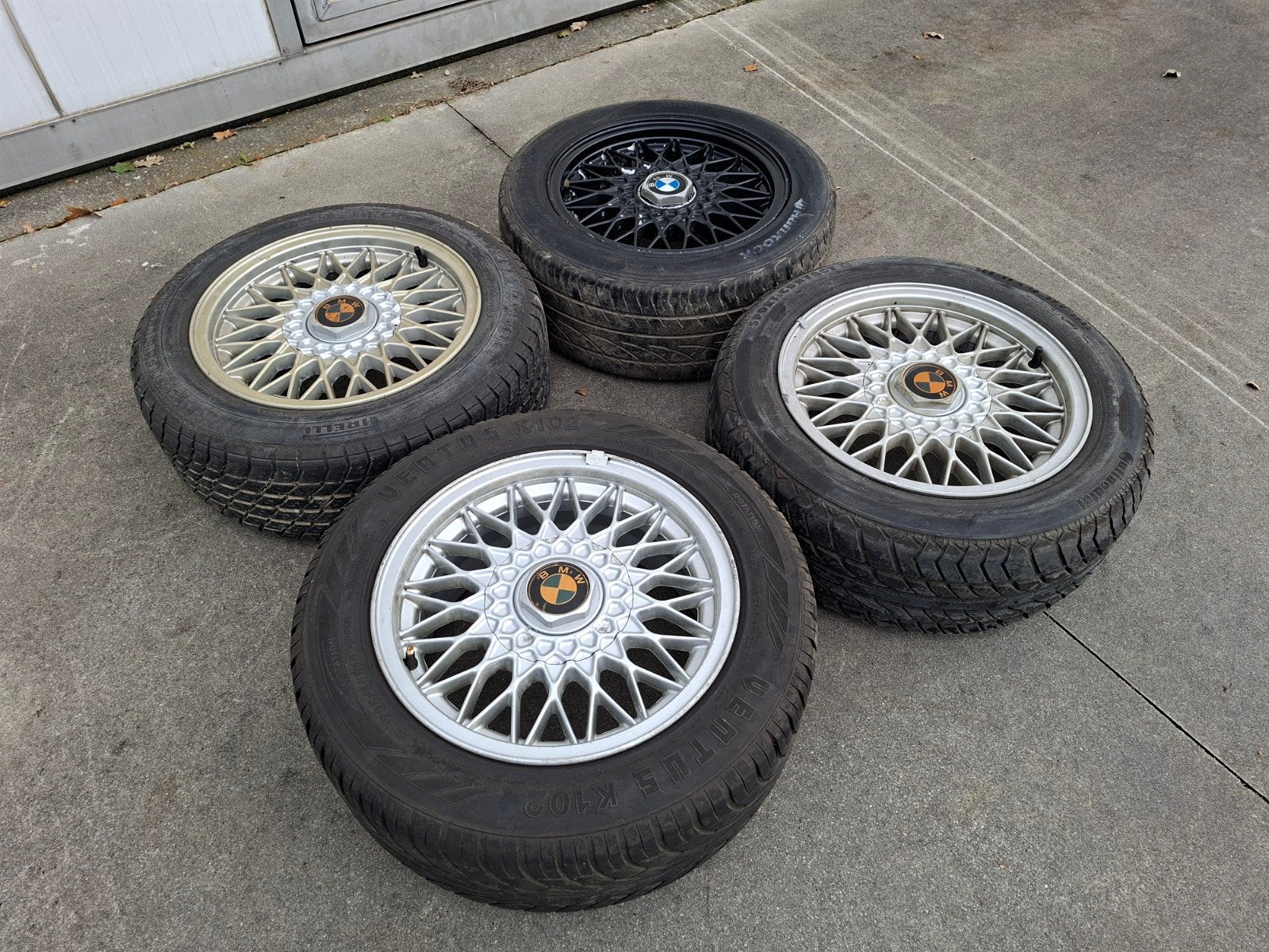 BMW e30 kruisspaakvelgen BBS 4x100 7J x 15 inch ET24, Autos : Pièces & Accessoires, 15 pouces, Véhicule de tourisme, 205 mm, Enlèvement