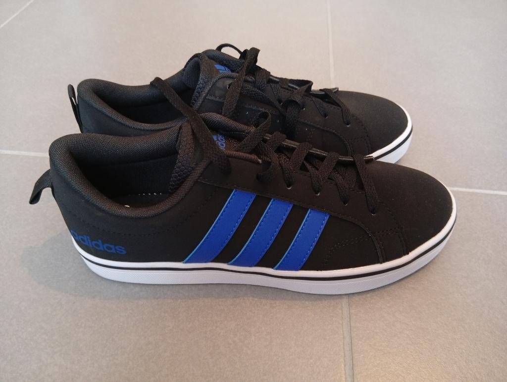 Baskets Adidas pointure 40, Vêtements | Hommes, Chaussures, Comme neuf, Baskets, Noir, Enlèvement