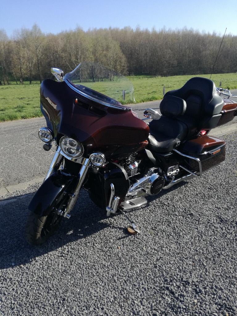 Harley Davidson Ultra Limited CVO, Motos, Poignées chauffantes, 1923 cm³, 2 cylindres, Particulier